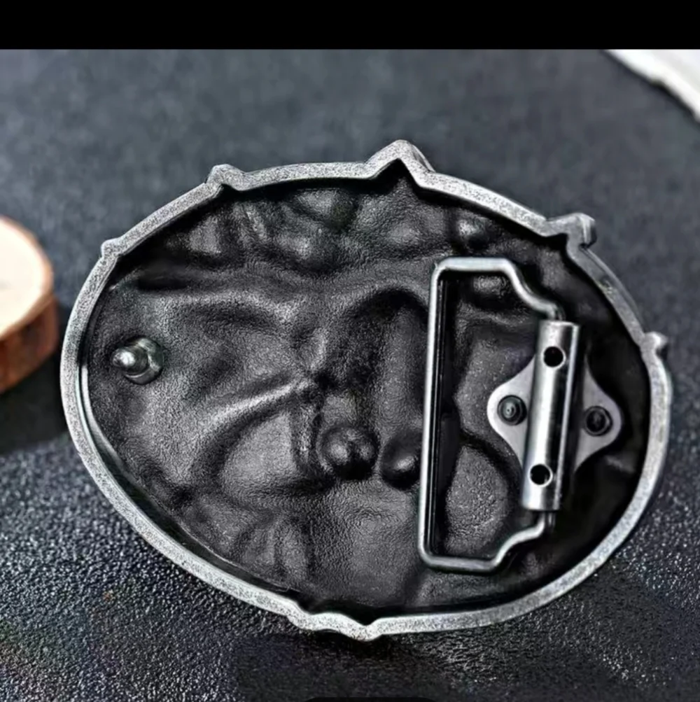 New men's cowboy western skull rifle belt buckle black background